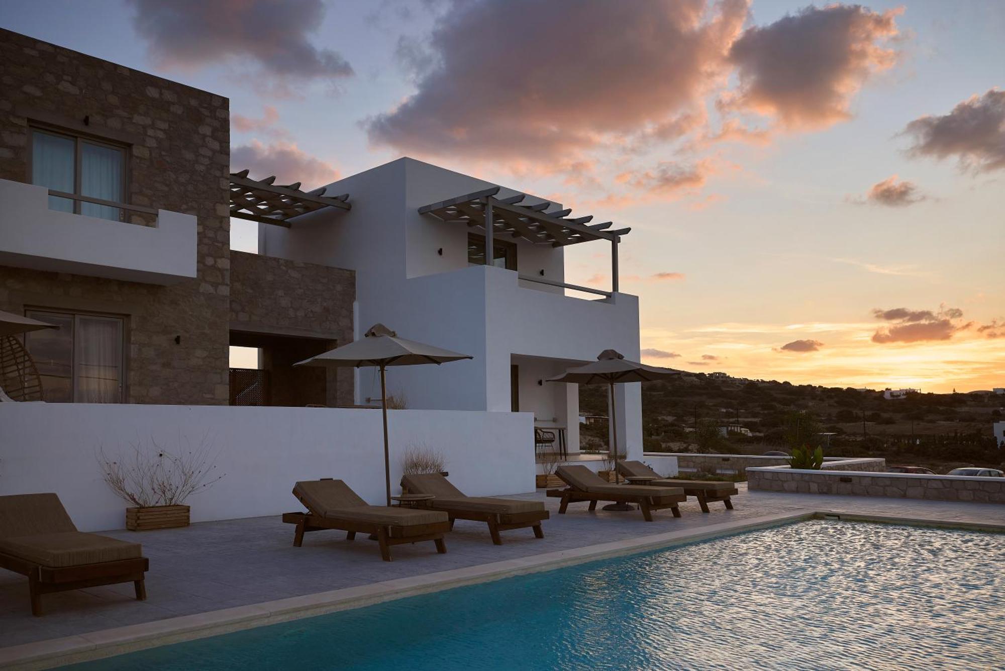 Kedros Milos Suites Adamantas  Dış mekan fotoğraf