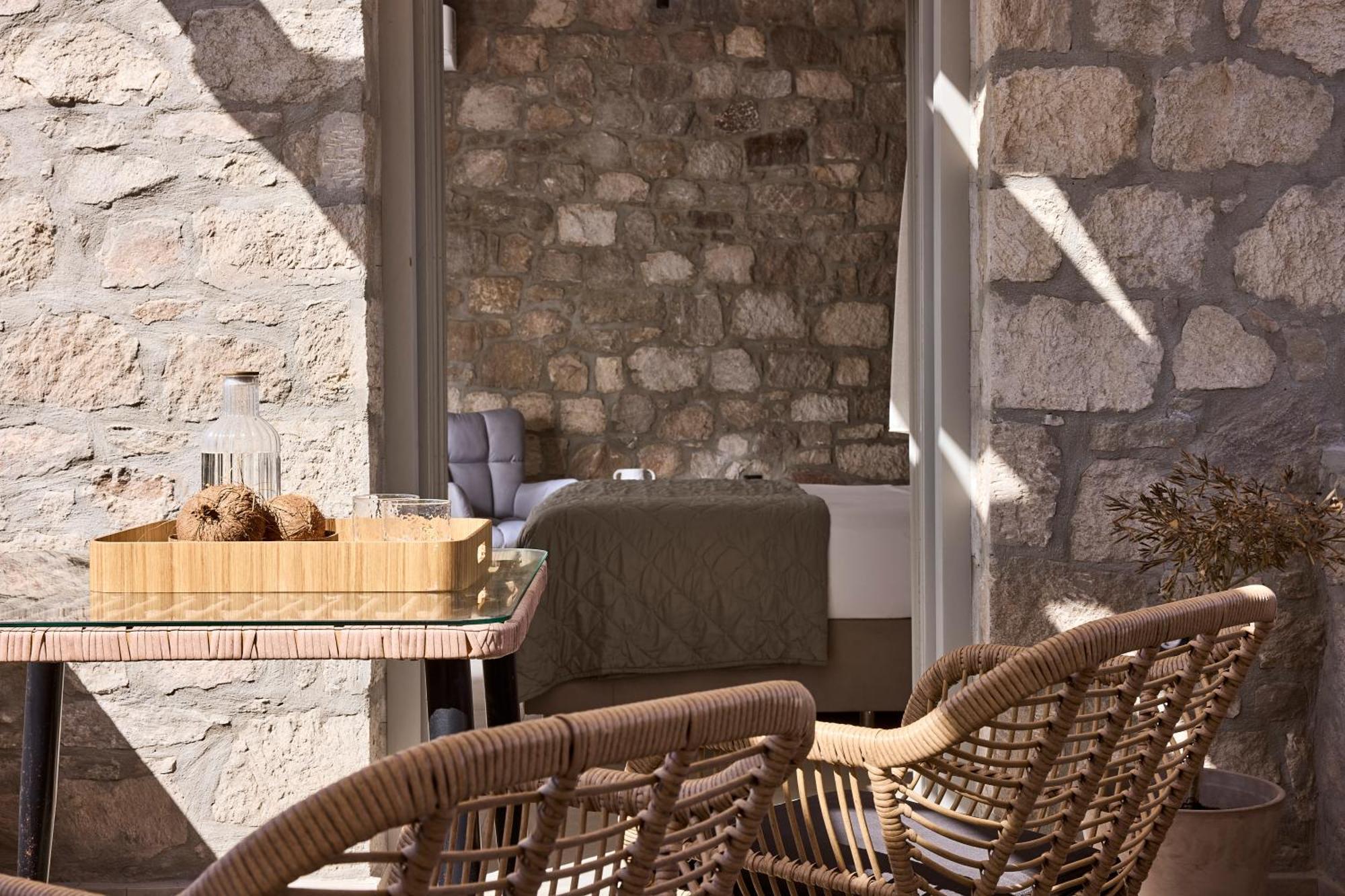 Kedros Milos Suites Adamantas  Dış mekan fotoğraf